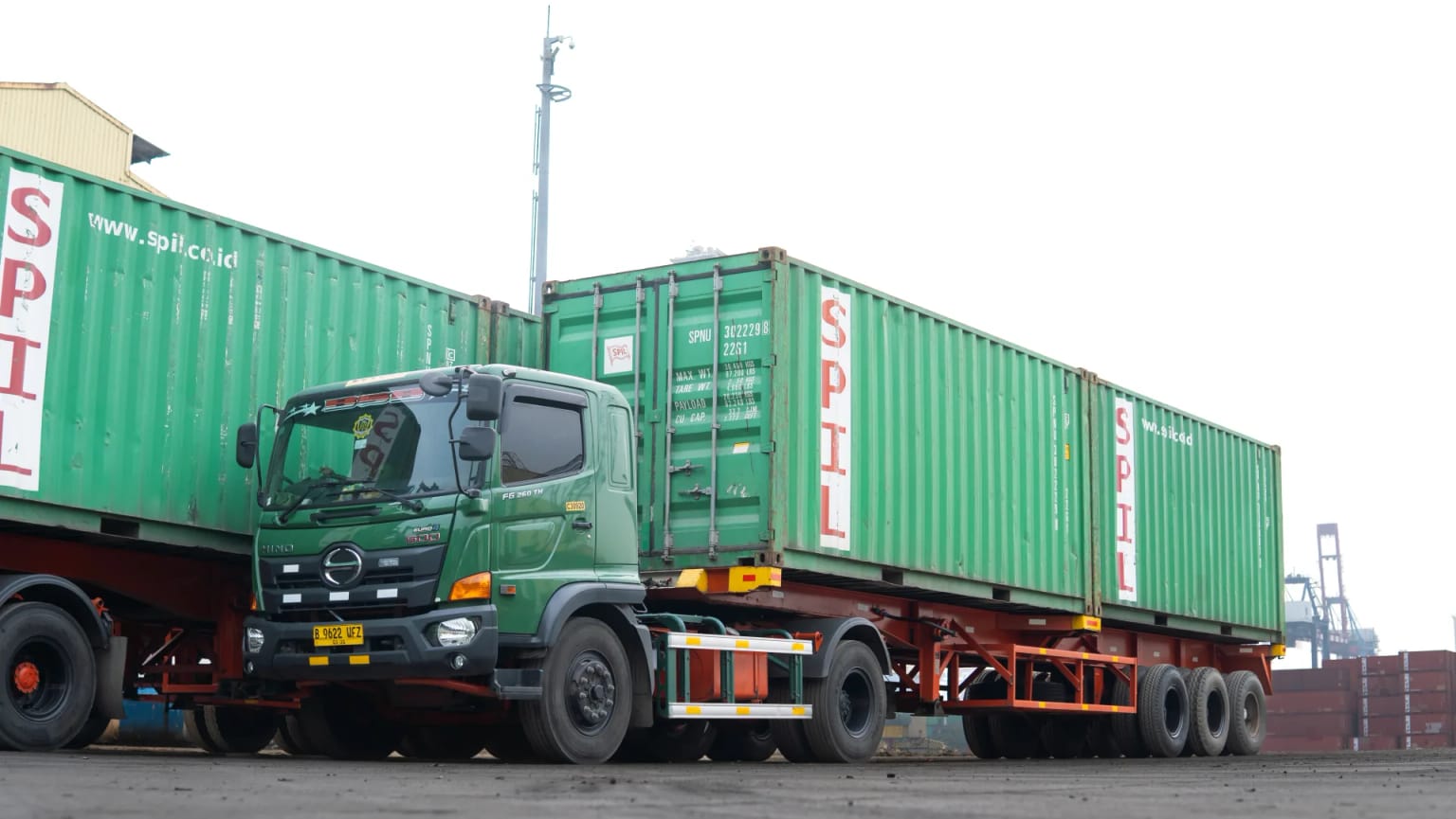 BSB truck hauling containers at the port